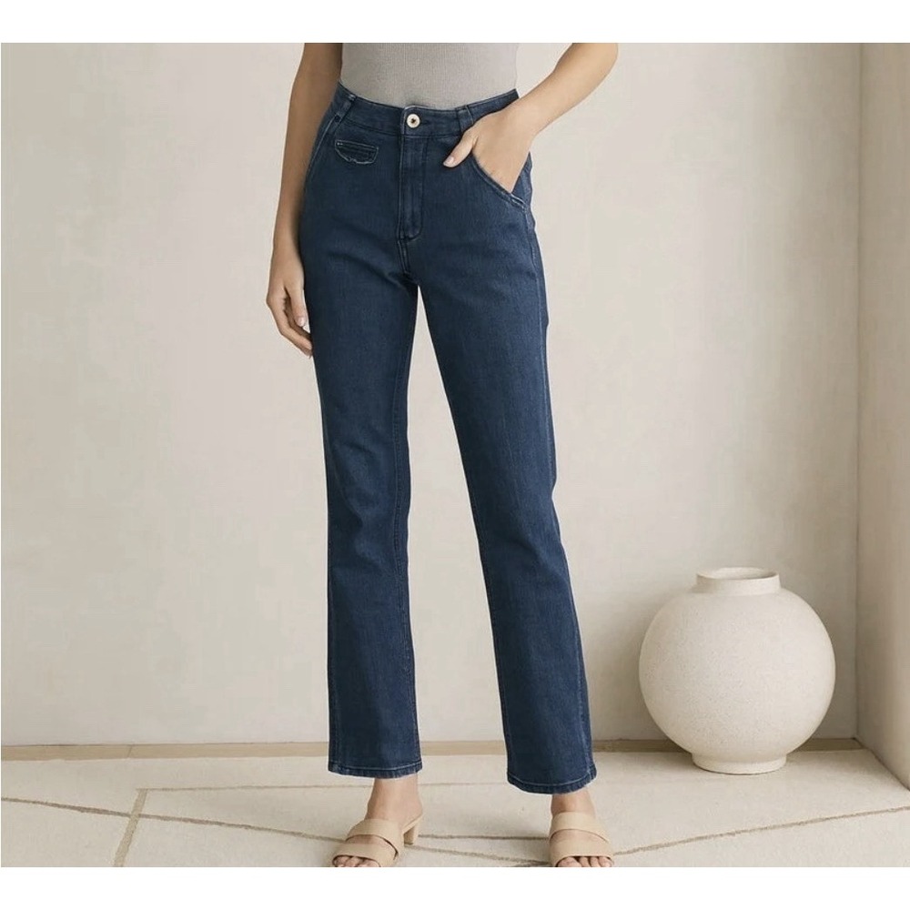 NWT $158 Anthropologie Pilcro Buckle Back Denim Trouser Pant Size 26T 34" Inseam
